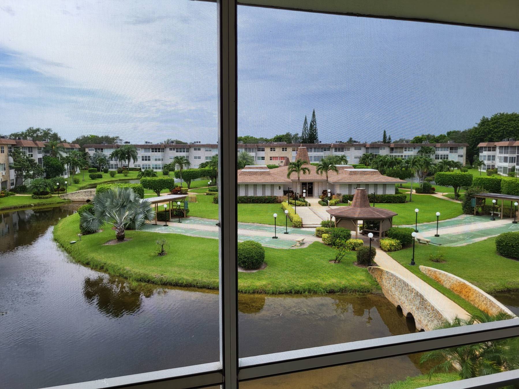 main property photo
