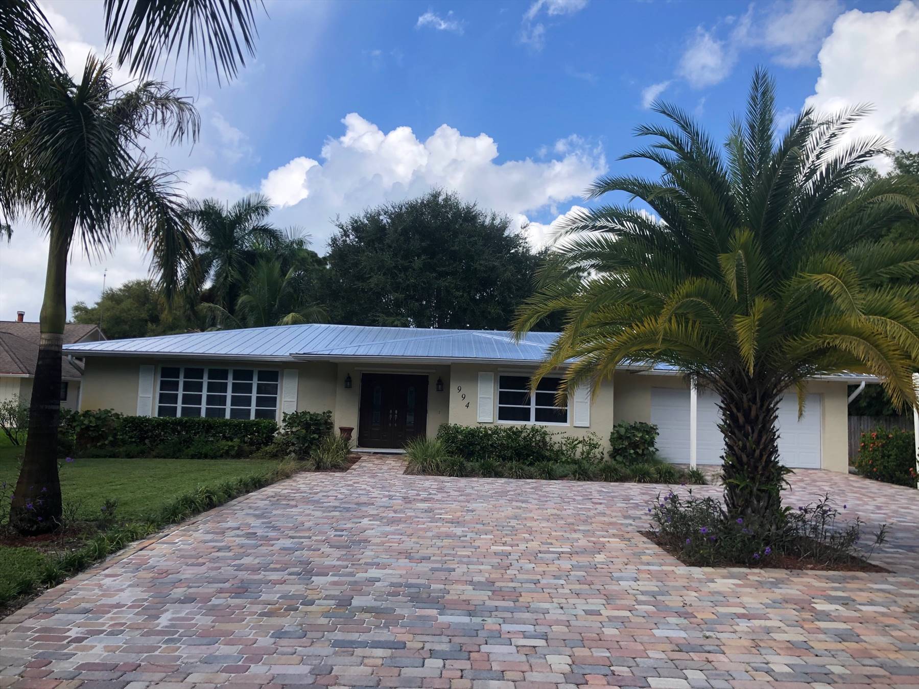 main property photo