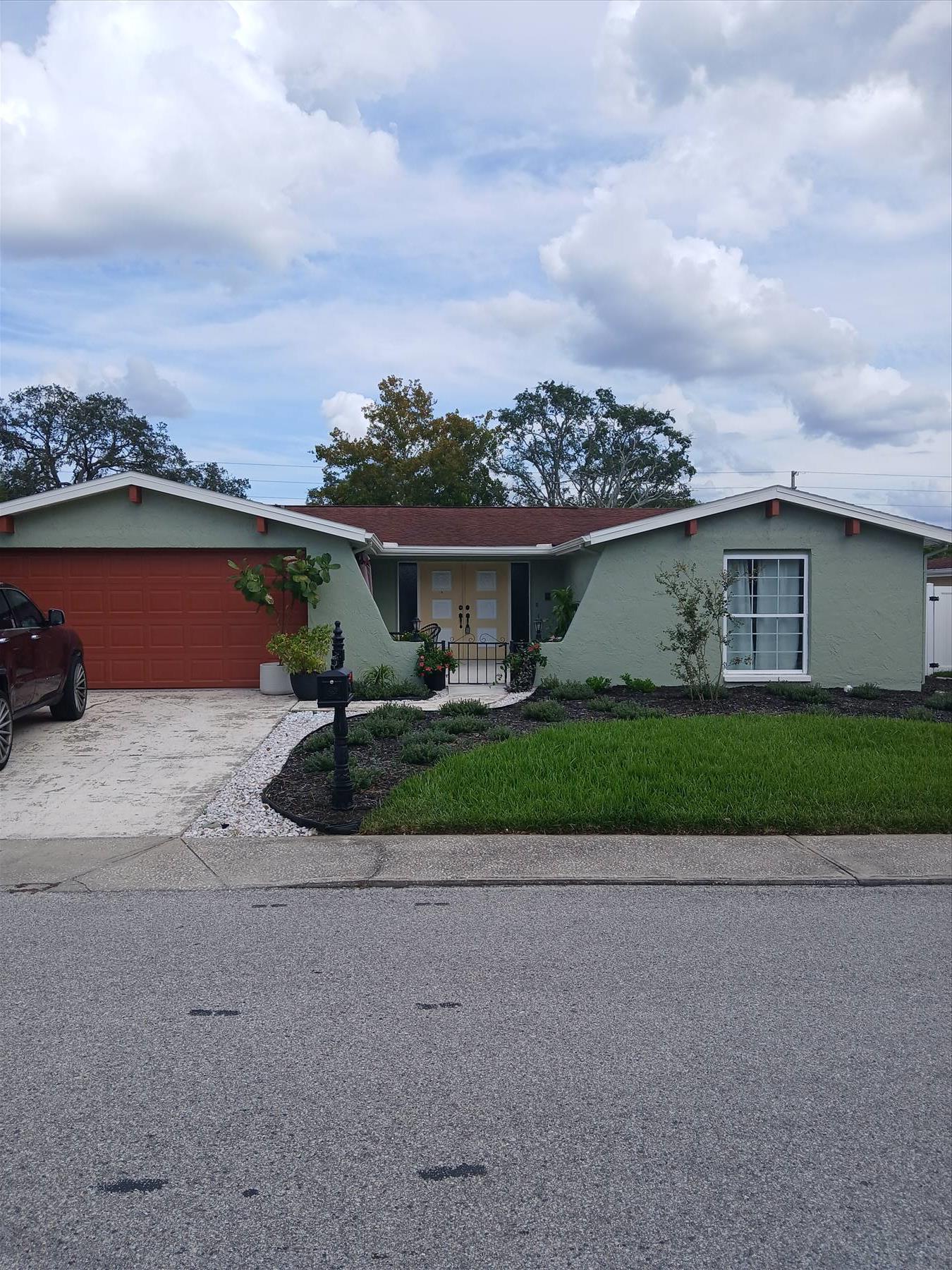 main property photo